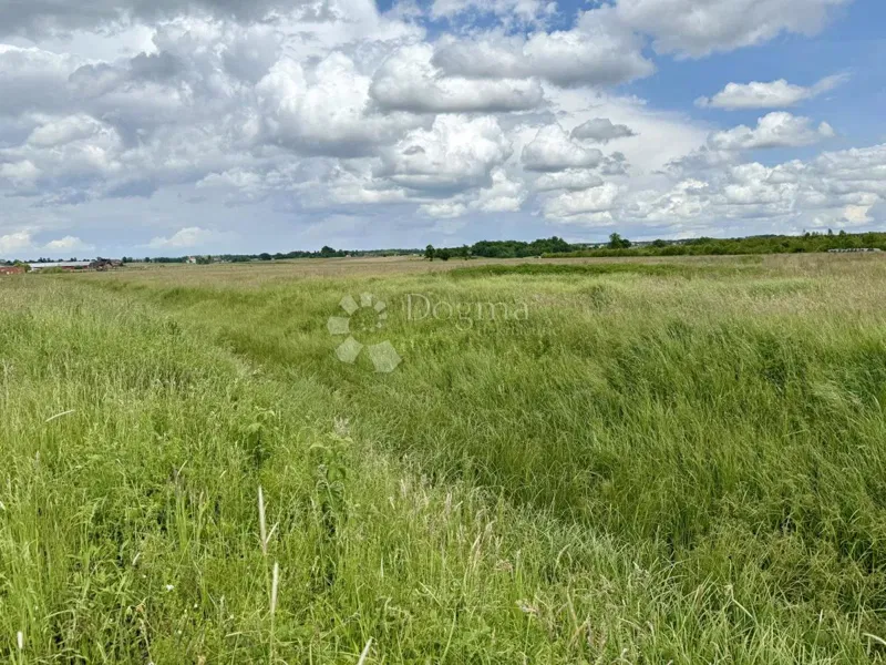 Industrial and commercial land – 3