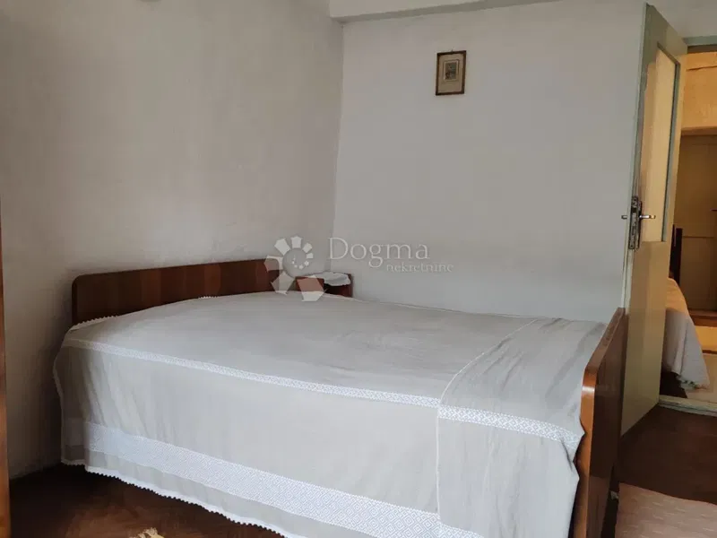 Каменный дом под реконструкцию, 10 м от моря – Новиград – 2
