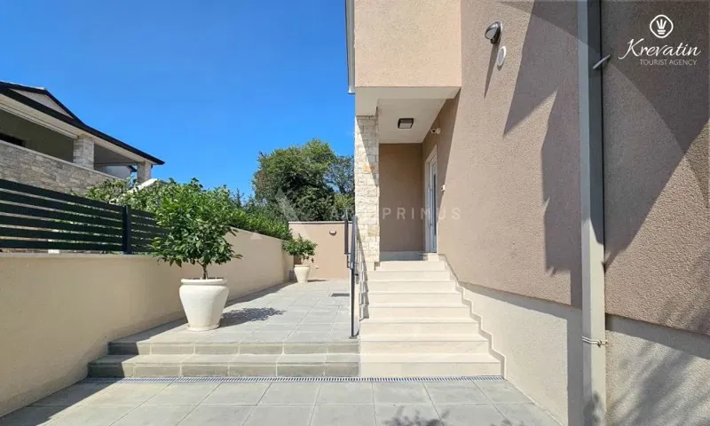 Casa con piscina in ottima posizione, Zambratija, Umago – 2