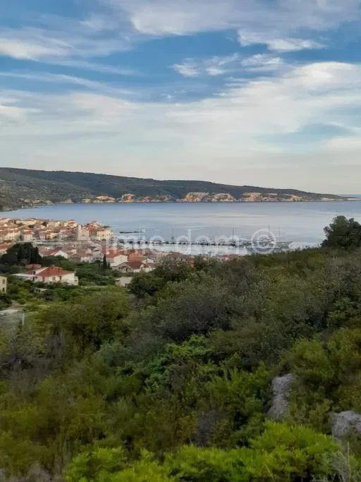 Telek Komiža – 3