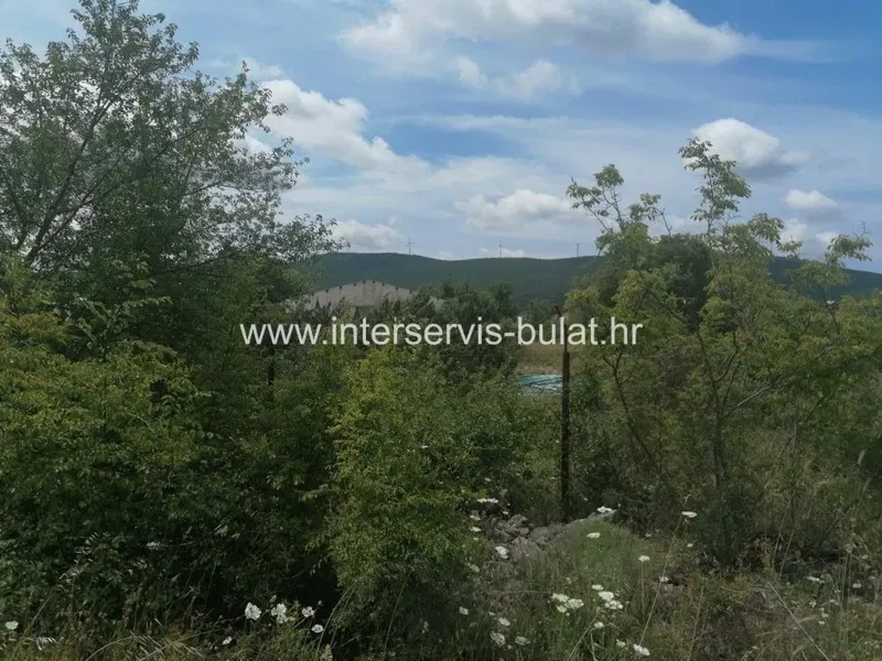 Terreno Konjevrate – 3