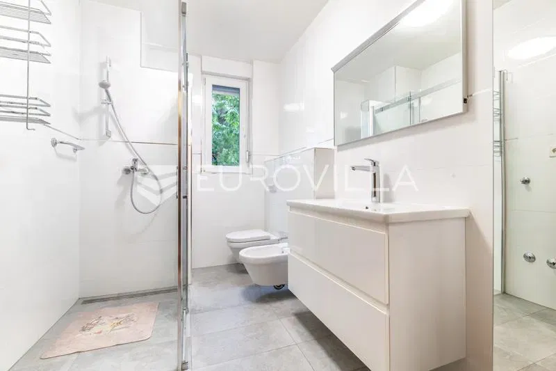 Zagreb, Prečko, a comfortable two-room apartment in a house, 40 m2 – 3