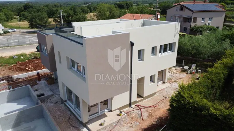 Poreč area, semi-detached house with rooftop terrace – sea view! – 2