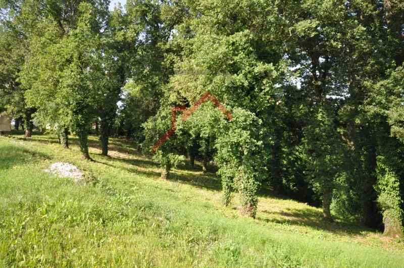 Building land for the construction of several houses - 3266m2 – 3