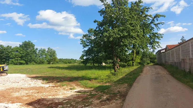Z-655, Tinjan – surroundings (approx. 3 km): Building plot with additional agricultural land – 2