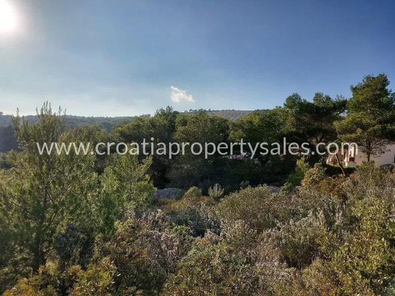 Vis, building land for sale, 55.000 € – 3
