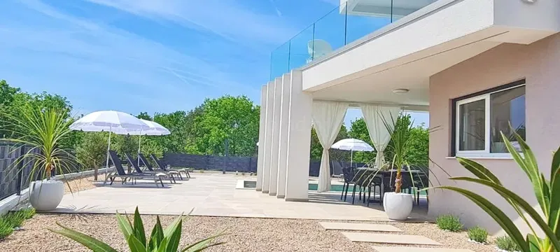 Vrbnik area, modern luxury house with swimming pool and garden! – 3