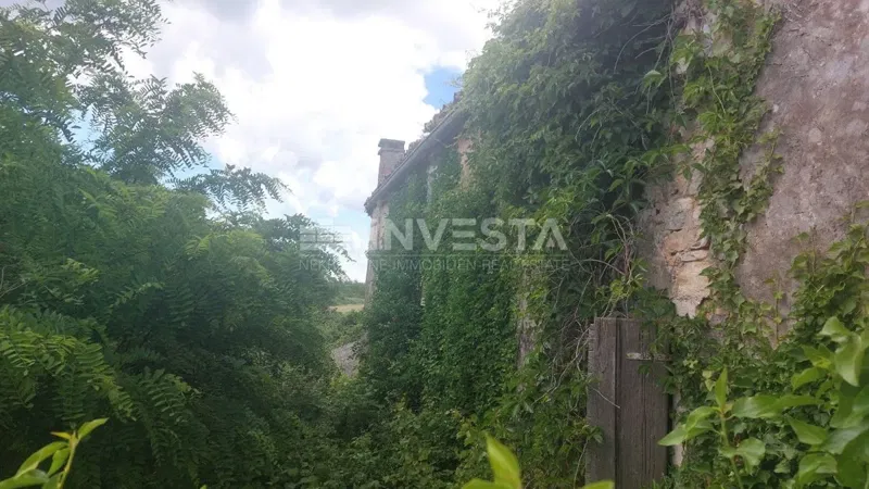 Bale, Kamienny dom z przestronną działką budowlaną – 3