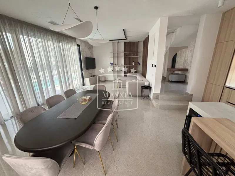 Rovanjska - villa newly-built pool 70m away from sea! 950000€ – 2
