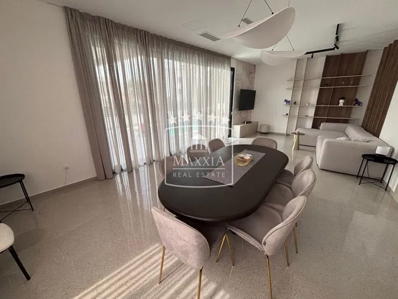 Rovanjska - villa newly-built pool 70m away from sea! 950000€ – 3