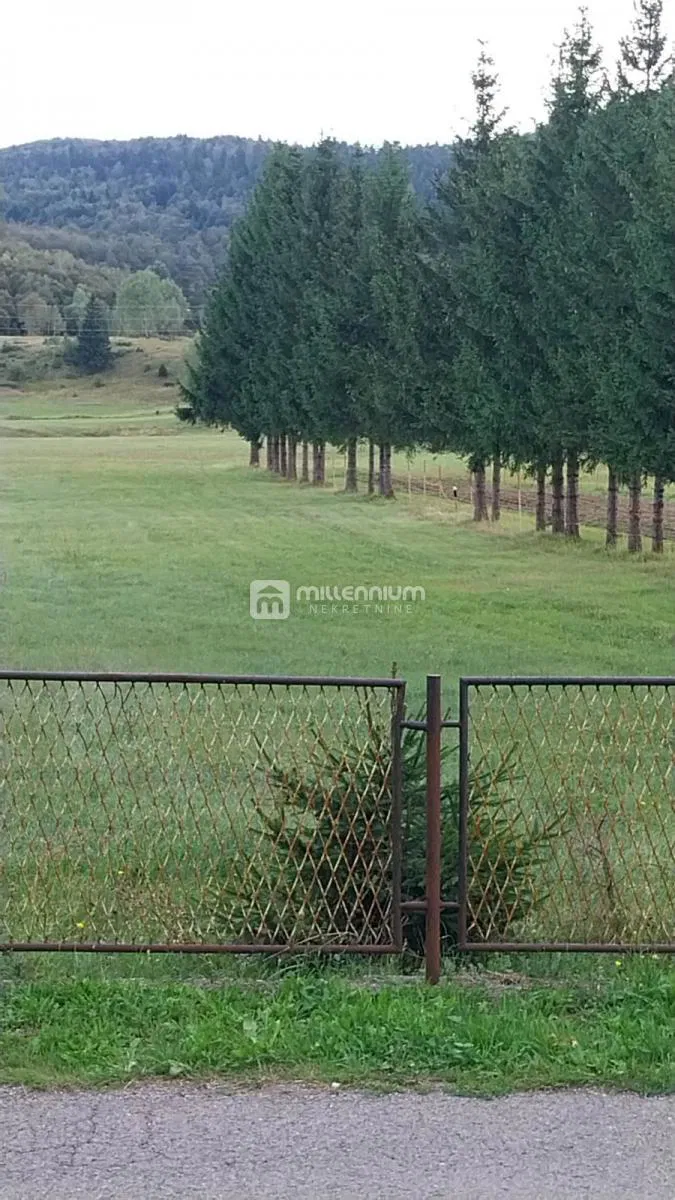 Gorski kotar, Stari Laz, 1.400m2, građevinsko zemljište – 3