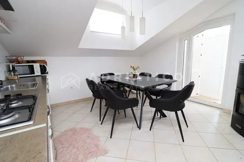 Rovinj, dintorni, appartamento bilocale e ampia terrazza – 3