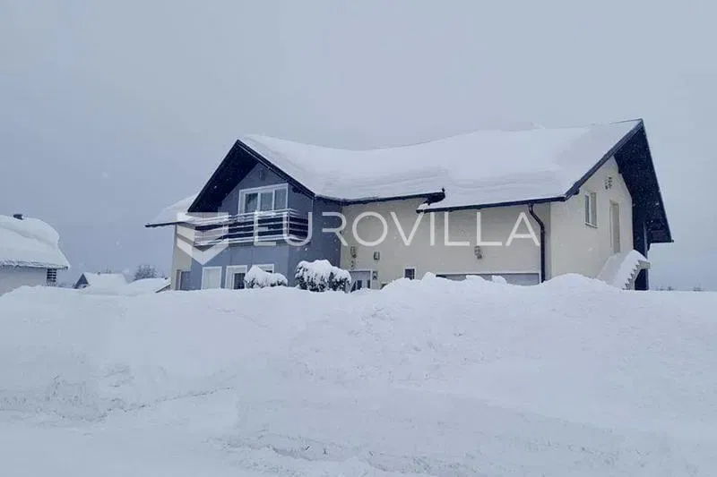 Ravna Gora, holiday home with a total area of 345 m² featuring a jacuzzi and a Finnish sauna. – 3
