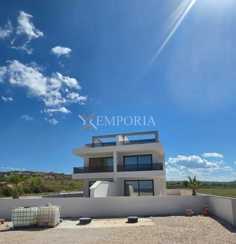 Apartment with roof terrace, summer kitchen and pool – Rtina – 3