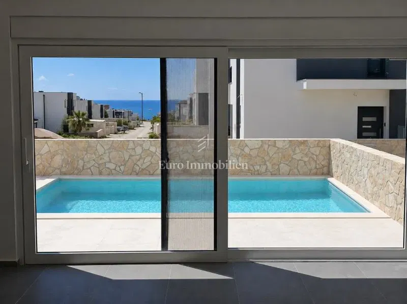 Mandre - terraced house with swimming pool and garden – 2