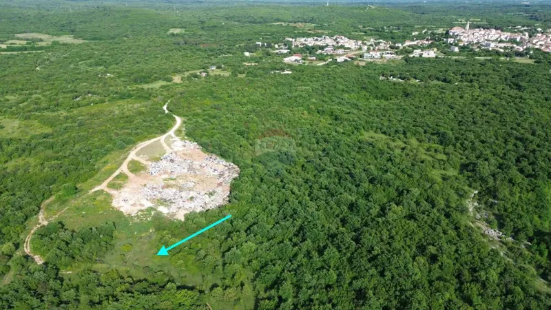 ISTRIA, BALE – Agricultural Land 8570 m² – 3