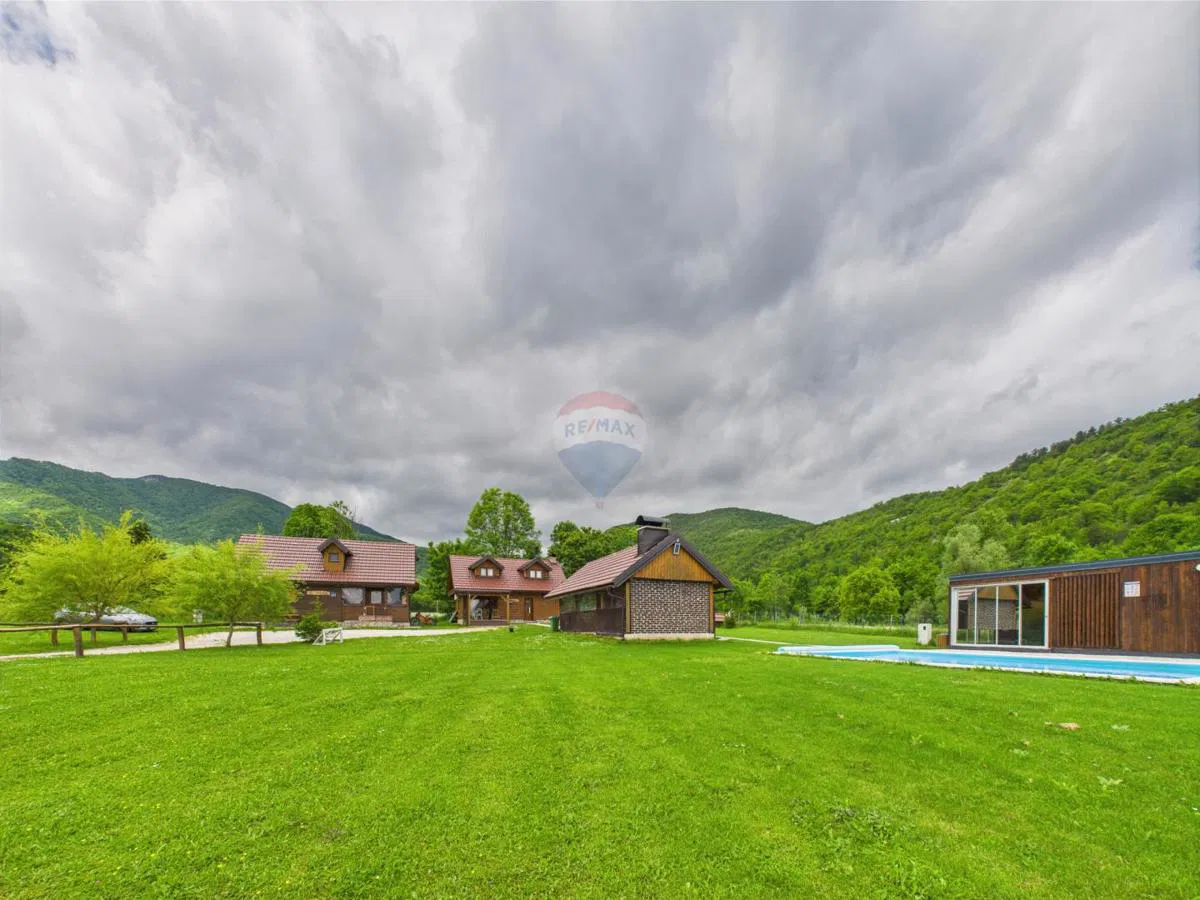 Дом Centar, Gospić, 290m2