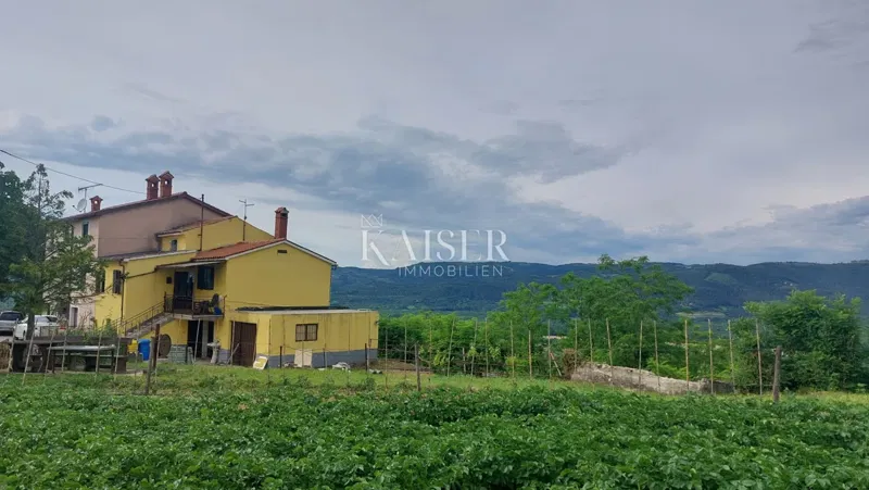 Isztria, Motovun - felújítandó ház kerttel, 150m2, kilátással Motovunra – 2
