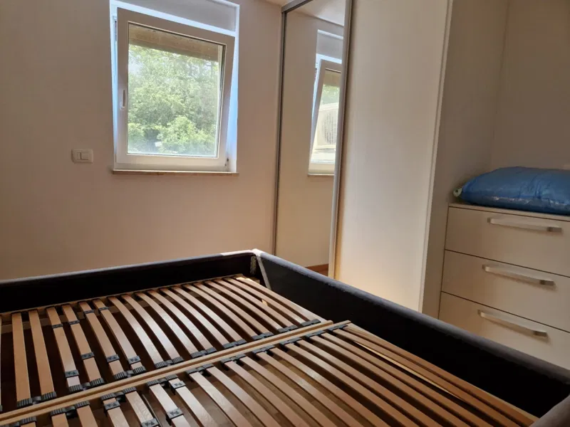 Novi apartman s pogledom na more i okućnicom – 2