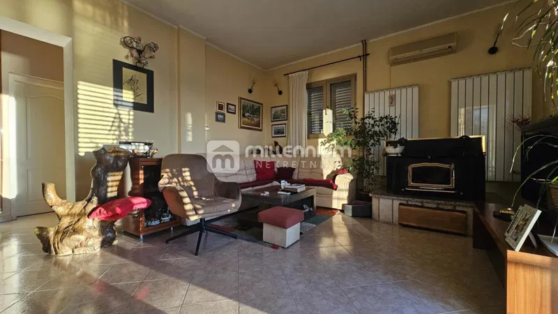 Crikvenica, Dramalj, 204m2, samostojeća kuća s dva stana – 2
