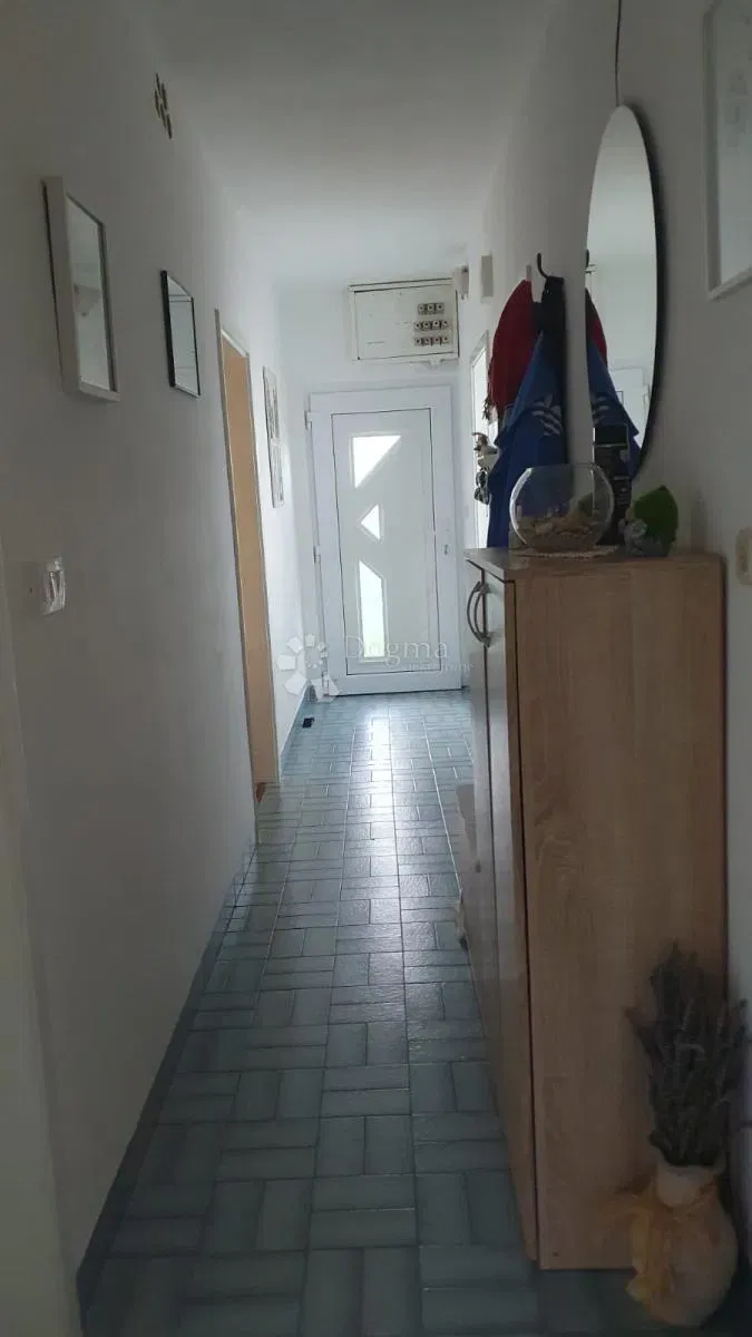 Flat Imotski, 100m2 – 3