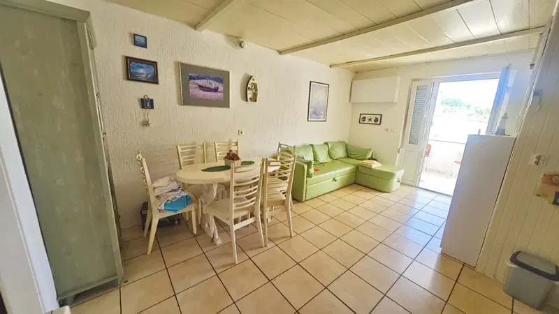Baška, house with 4 apartments in a quiet location! – 2