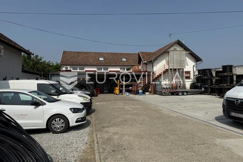 Osijek, Bilje, prodaje se poslovni prostor od 231 m² na parceli od 669 m²