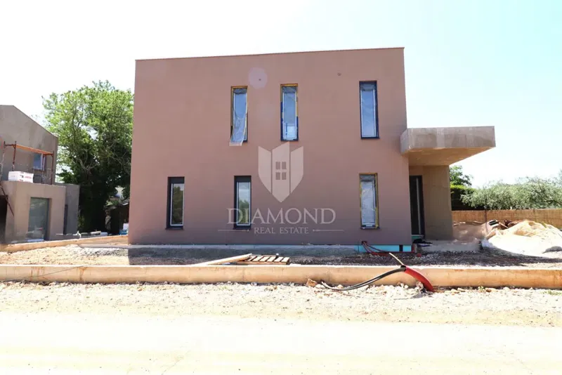 Parenzo – dintorni: Casa moderna con piscina in zona tranquilla – 3