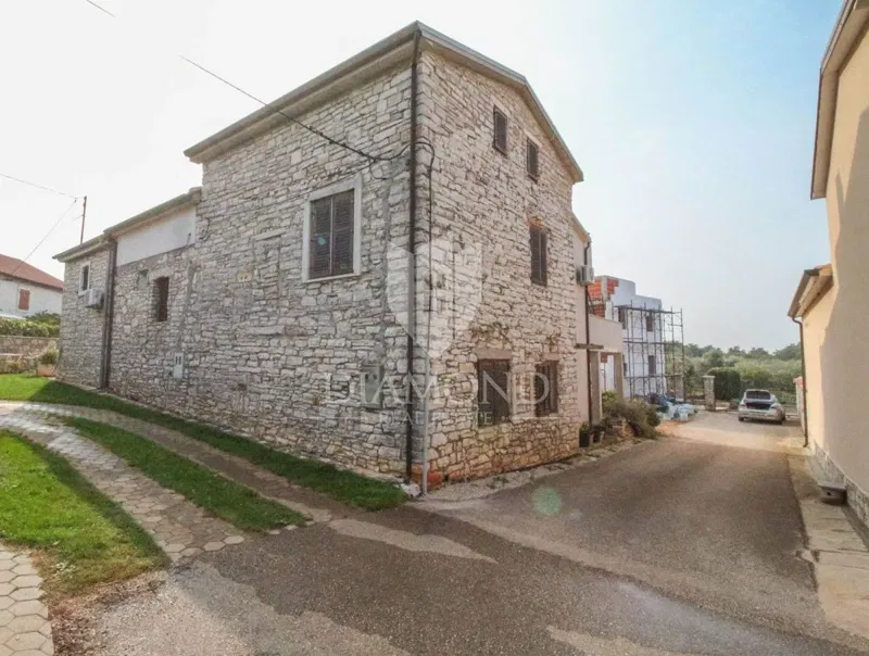 Casa in pietra d'Istria in una posizione tranquilla vicino a Umago – 3