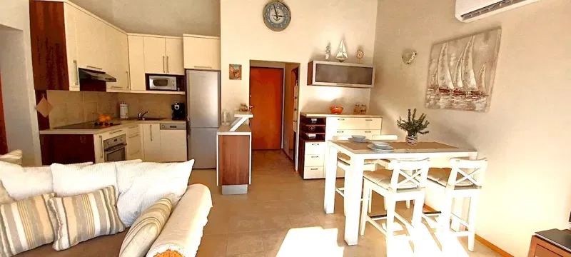 Rogoznica apartman prodaja ,garaža,pogled na more!! – 3