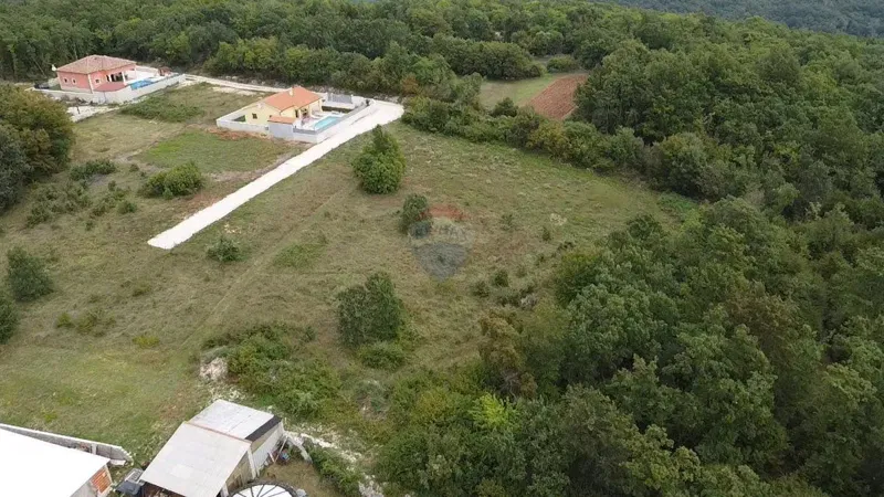 Terreno edificabile Kringa, Tinjan, 734m2 – 2