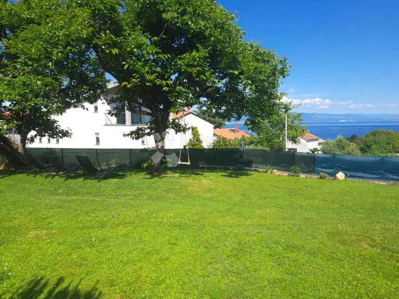 Dom Ičići, Opatija - Okolica, 220m2 – 2