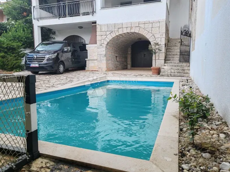 Casa Perini, Sveti Lovreč, 327,30m2 – 2
