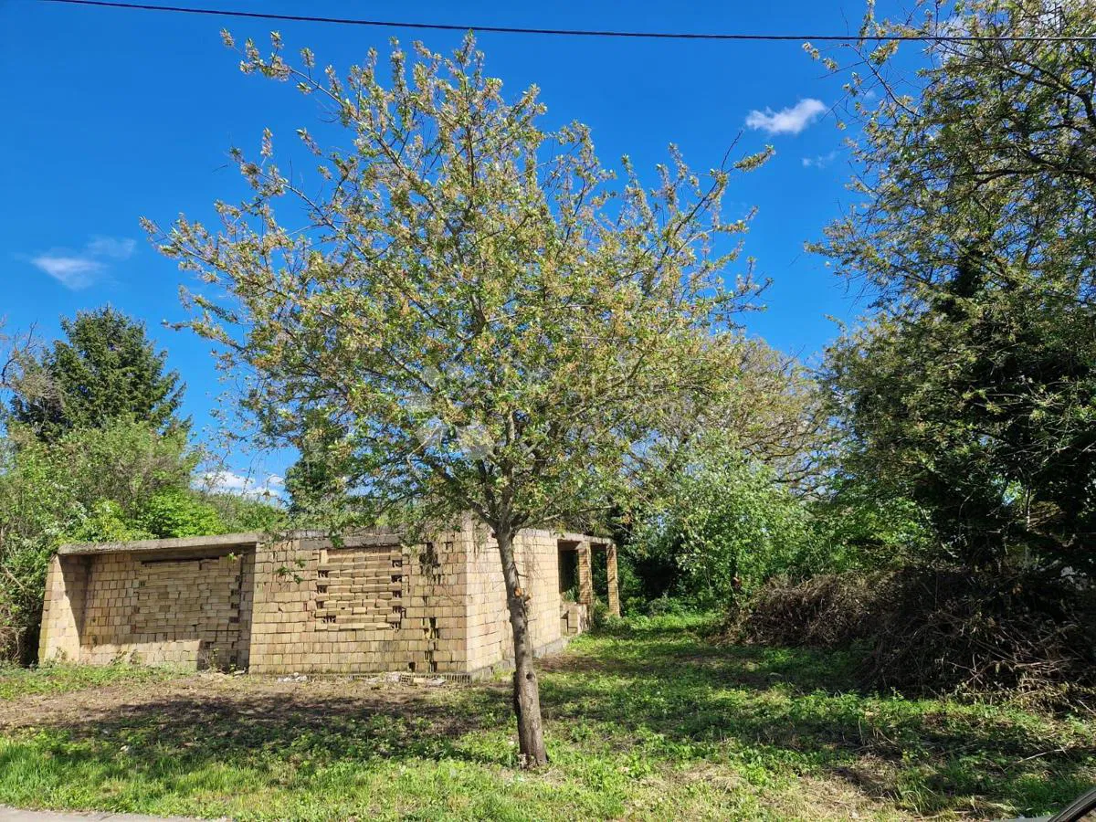 Stavební pozemek Lug, Bilje, 3.455m2