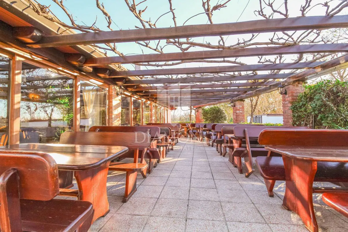 Savudrija, prekrasan restoran u turističkom naselju
