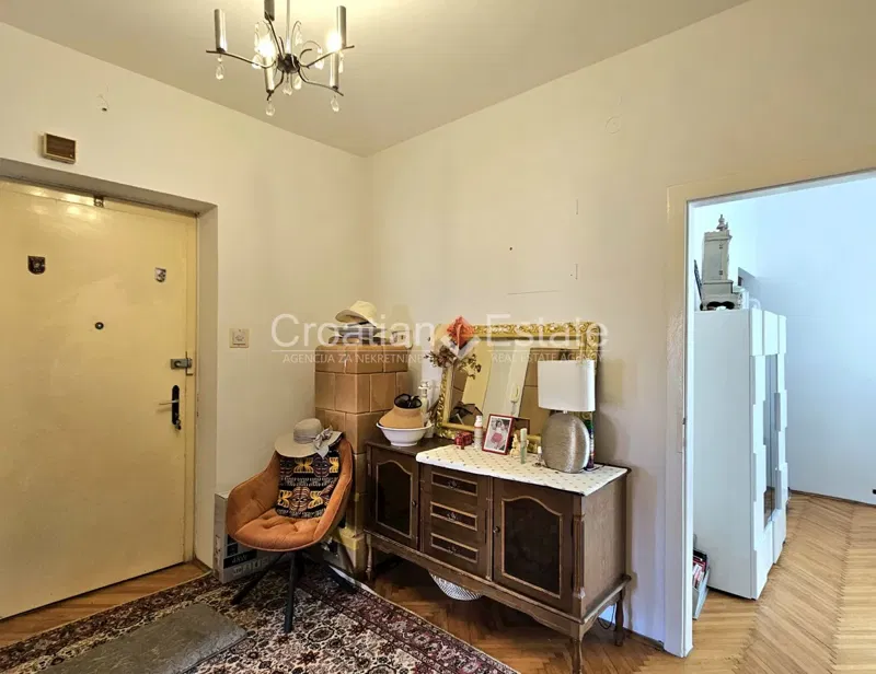 Grad – Flat with possibility of dividing into two units, for sale – 2