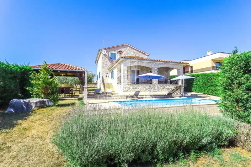 Parenzo, dintorni, bella casa in pietra con piscina, opportunità! – 2