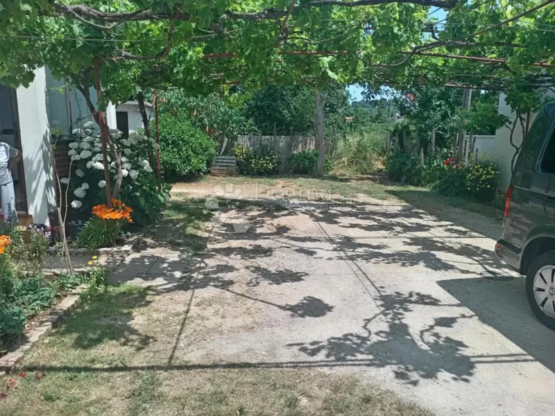 Opportunity! Apartment with garden and parking – 3