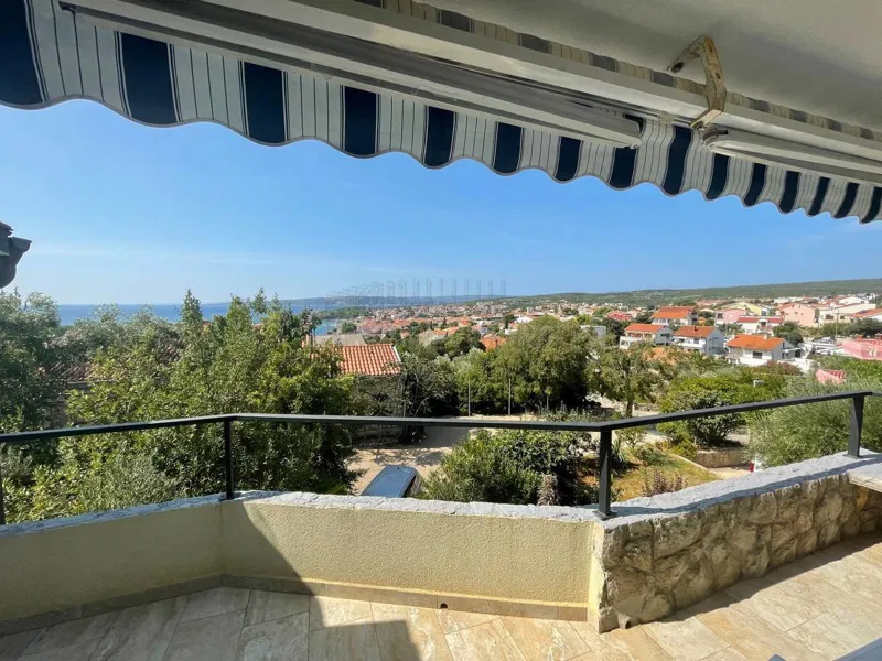 Apartman s prekrasnim pogledom i 2 terase! Grad Krk! – 2