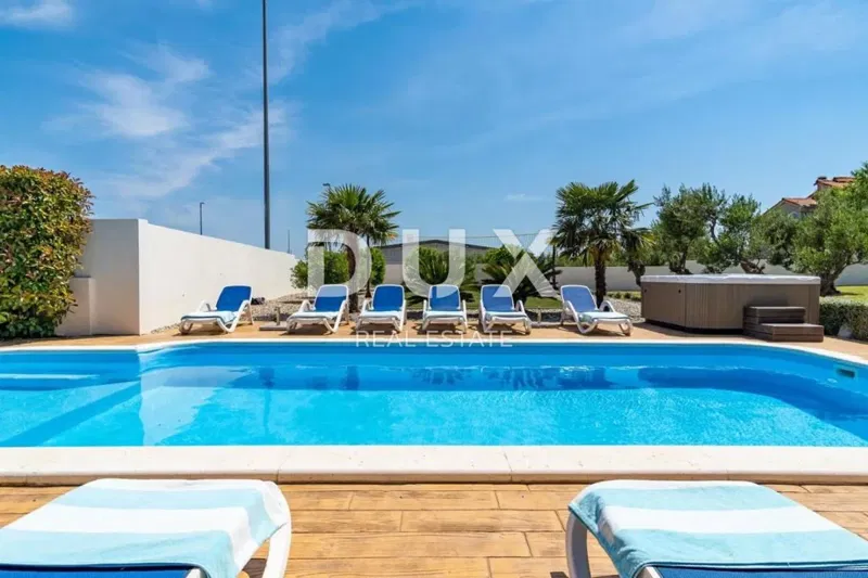 SPLIT, KAŠTEL - Beautiful villa with swimming pool and sea view – 2