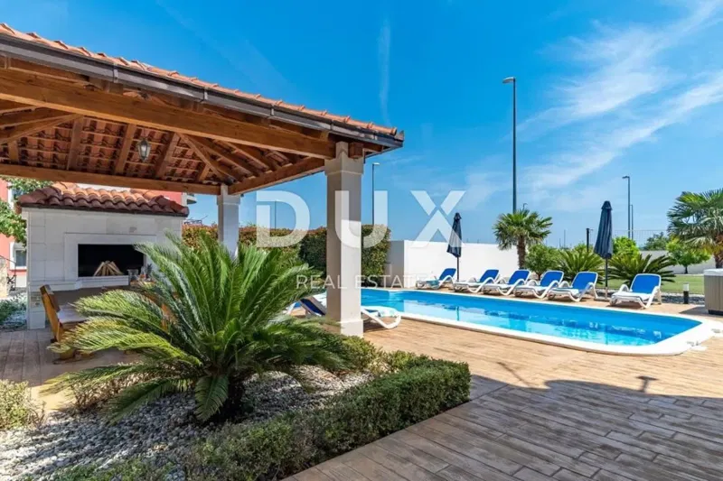 SPLIT, KAŠTEL - Beautiful villa with swimming pool and sea view – 3