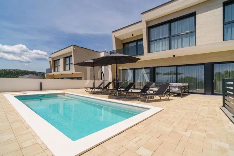 Bribir villa moderna con piscina e vista mare – 2