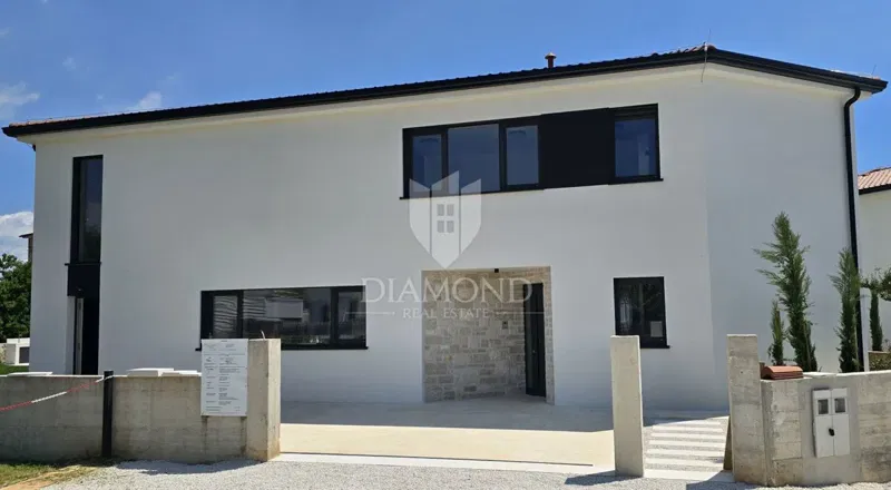 Zona di Parenzo – Villa Moderna Idilliaca con Accenti Istriani – 2