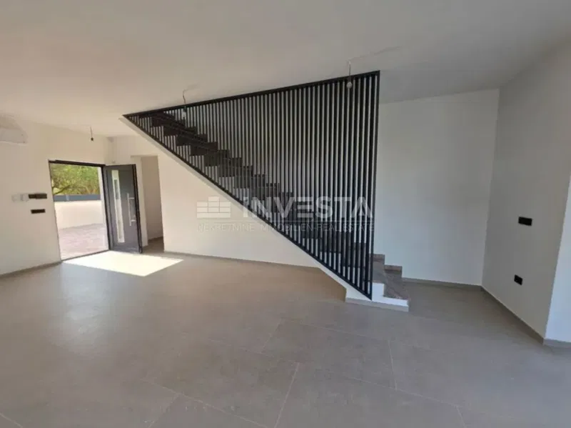 Medulin, Luxury villa, 1 km from the sea – pool, three bedrooms, and top-quality equipment – 3