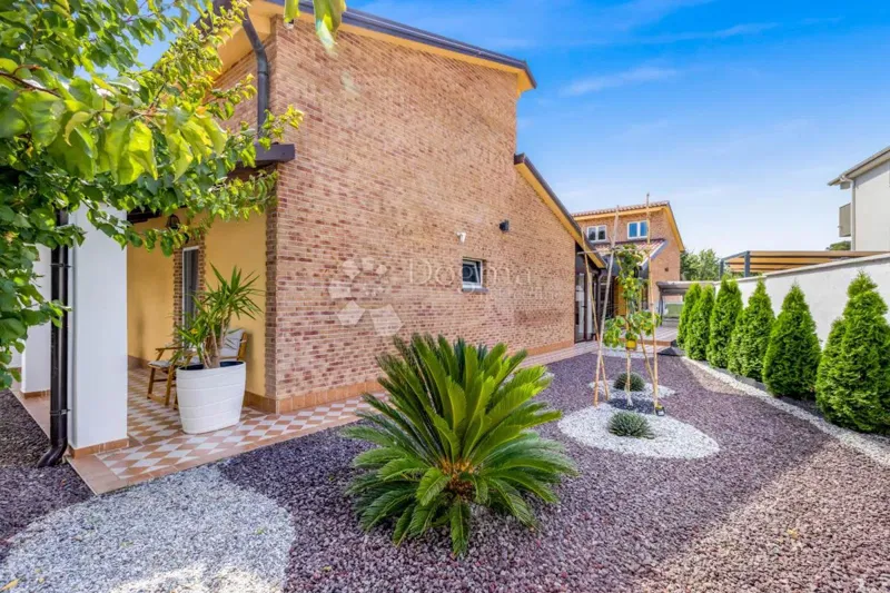 House Pomer, Medulin, 460m2 – 3