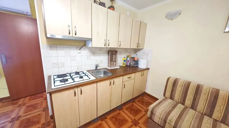 Njivice, 2 apartments on the ground floor near the sea! – 2