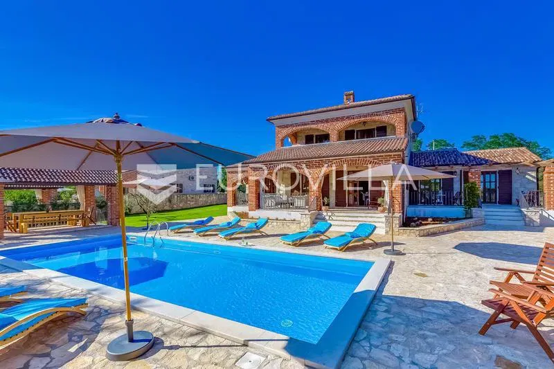 Istria, Višnjan, authentic Istrian stone house with swimming pool and large garden – 3
