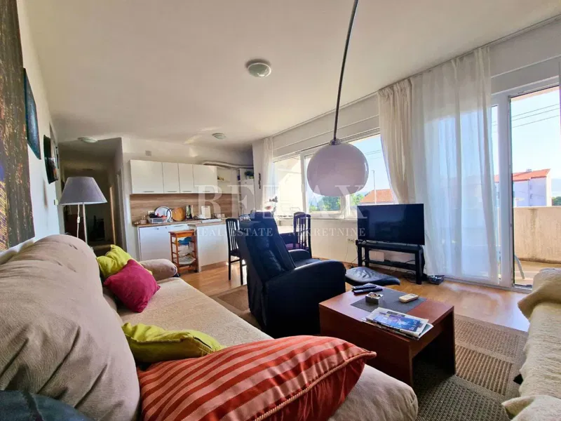 Novi Vinodolski - apartment in the center with parking space – 3