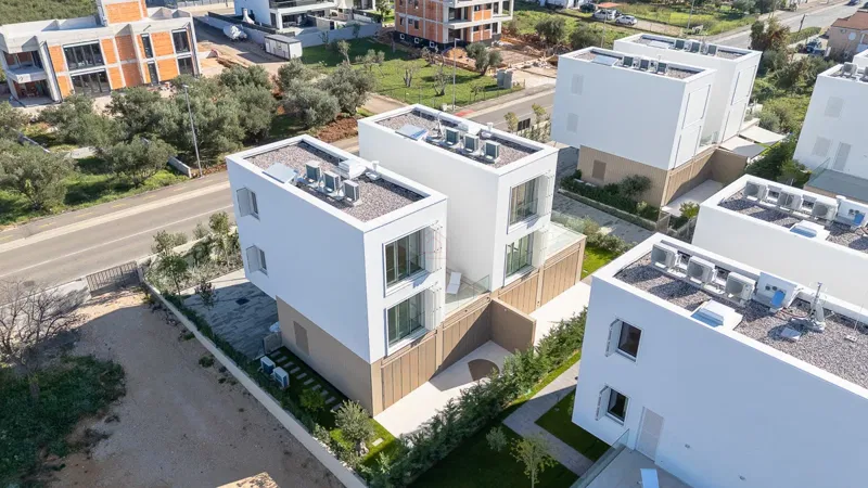 Wunderschöne Wohnung direkt am Meer auf zwei Etagen mit drei Schlafzimmern