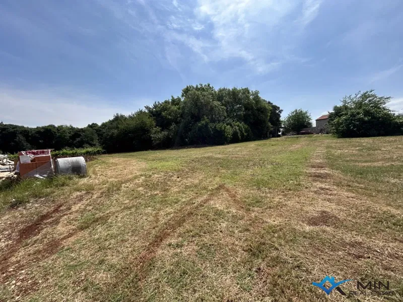 Building land in Brtonigla – 2
